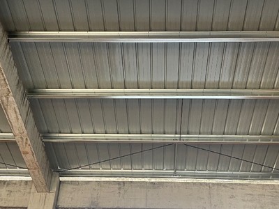 湖北恩施地區纖維增強水泥板泄爆屋面造價解析與危險化學品應用注意事項
